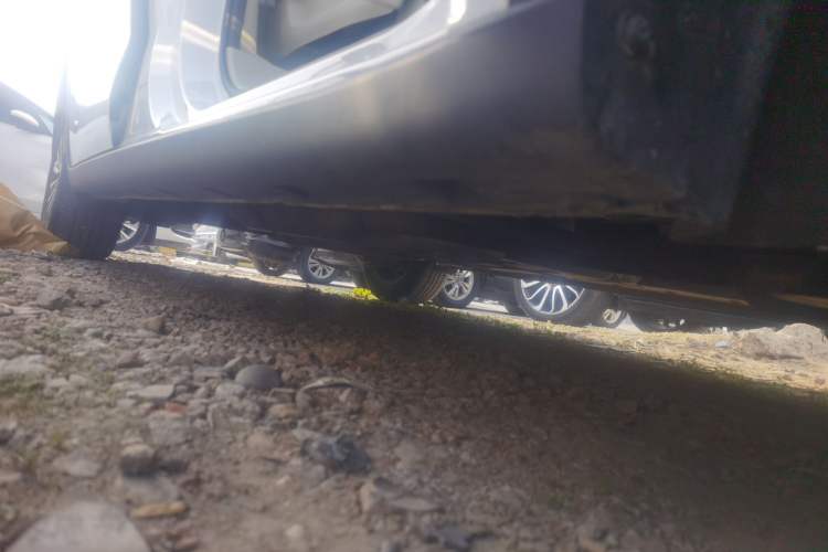 Used CHANGAN OSHAN Cosmos 2019 1.5T Automatic Flagship Version China VI Standard Right Side Sill
