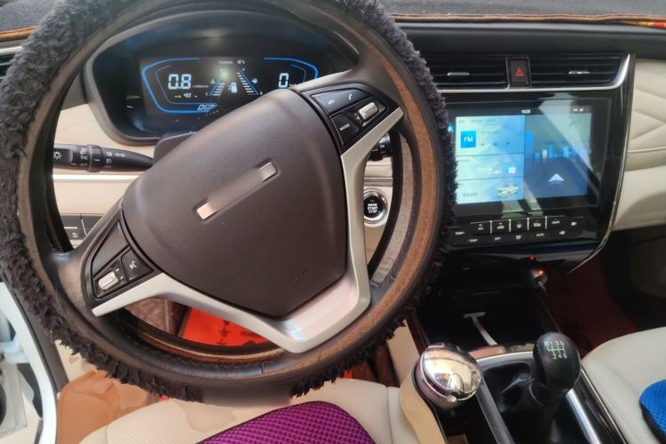 Used CHANGAN OSHAN Cosmos 2019 1.5T Manual Smart Version China V Standard Steering Wheel