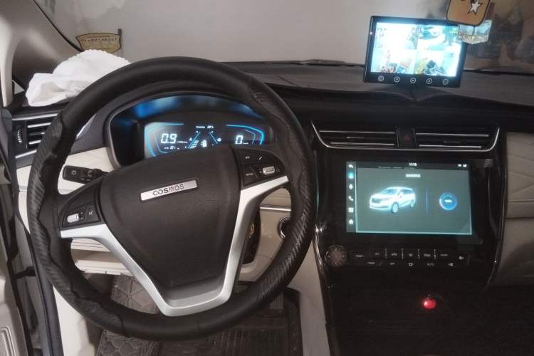 Used CHANGAN OSHAN Cosmos 2019 1.5T Automatic Smart Version China VI Standard Steering Wheel
