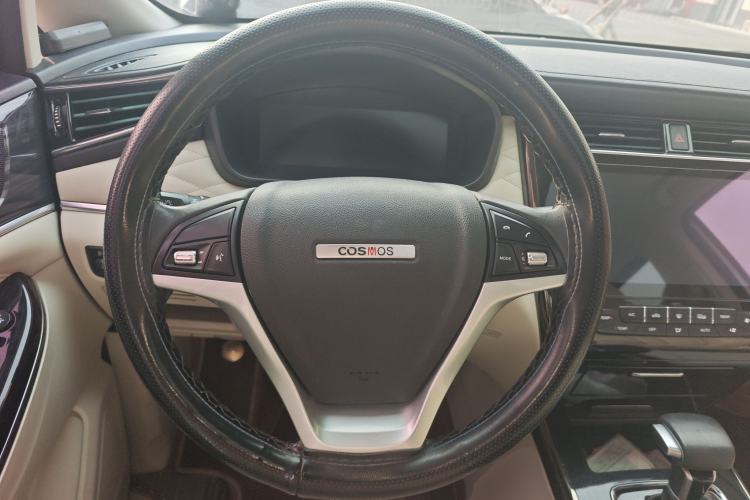 Used CHANGAN OSHAN Cosmos 2019 1.5T Automatic Smart Version China VI Standard Steering Wheel