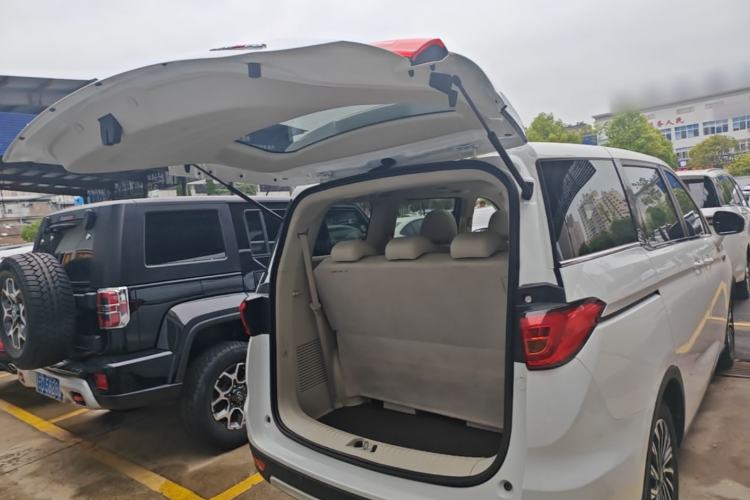 Used CHANGAN OSHAN Cosmos 2019 1.5T Manual Smart Version China V Standard Trunk