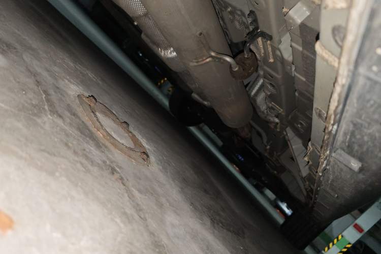 Used CHANGAN OSHAN Cosmos 2022 1.5T Automatic Business Model Chassis Rear Right
