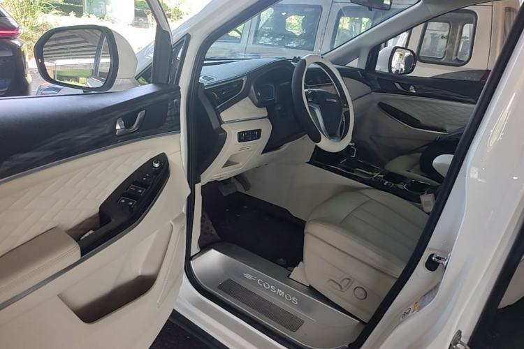 Used CHANGAN OSHAN Cosmos 2022 1.5T Automatic Business Model Driver Seat