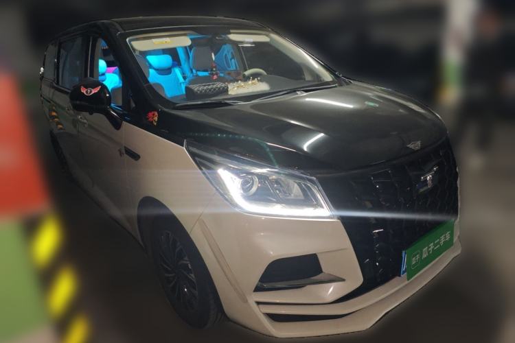 Used CHANGAN OSHAN Cosmos 2022 1.5T Automatic Business Model Front Right 45 Deg