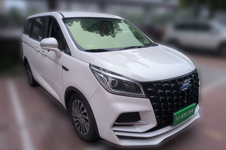 Used CHANGAN OSHAN Cosmos 2022 1.5T Automatic Business Model Front Right 45 Deg