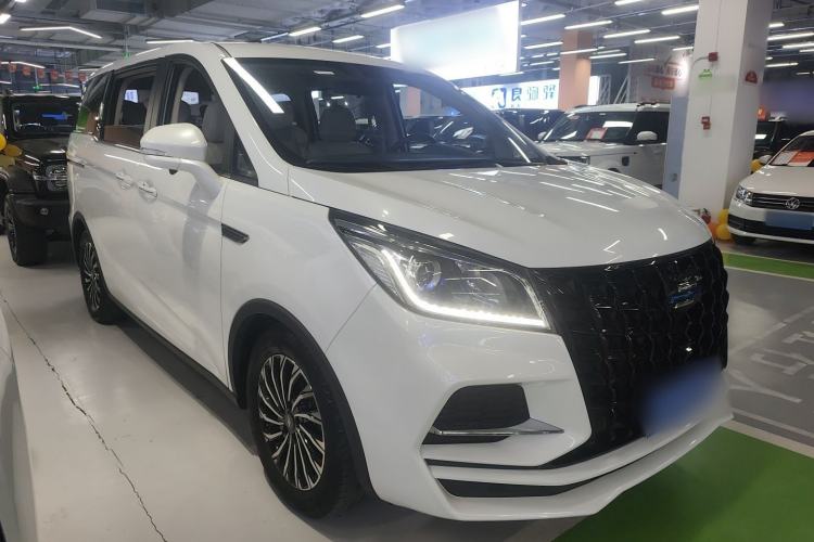 Used CHANGAN OSHAN Cosmos 2022 1.5T Automatic Business Model Front Right 45 Deg