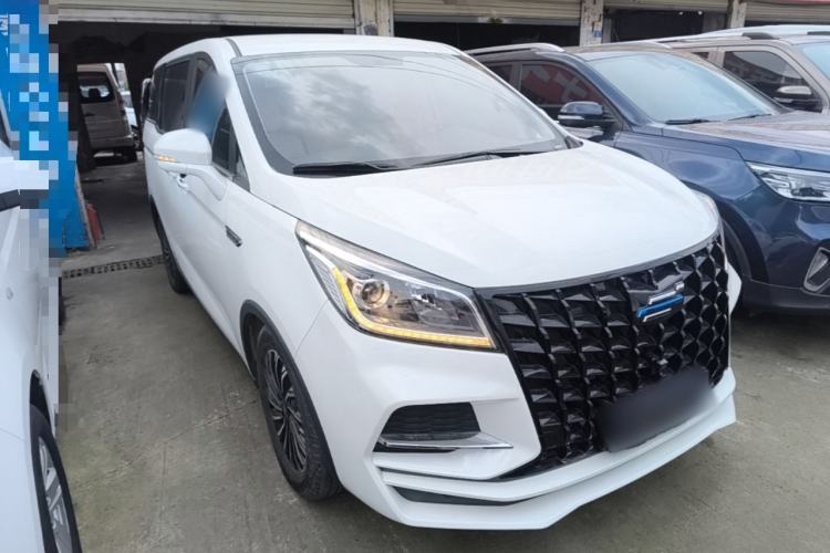 Used CHANGAN OSHAN Cosmos 2022 1.5T Automatic Business Model Front Right 45 Deg