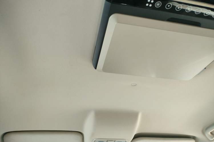 Used CHANGAN OSHAN Cosmos 2022 1.5T Automatic Business Model Headliner