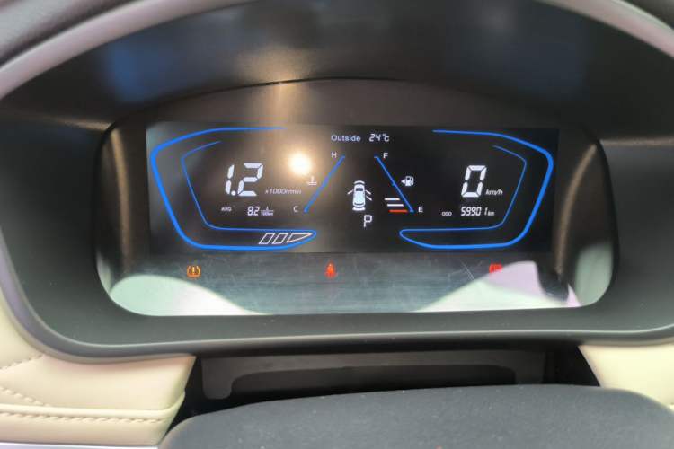 Used CHANGAN OSHAN Cosmos 2022 1.5T Automatic Business Model Instrument Cluster