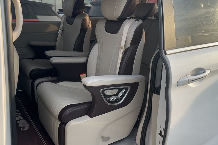 Used CHANGAN OSHAN Cosmos 2022 1.5T Automatic Business Model Interior 2