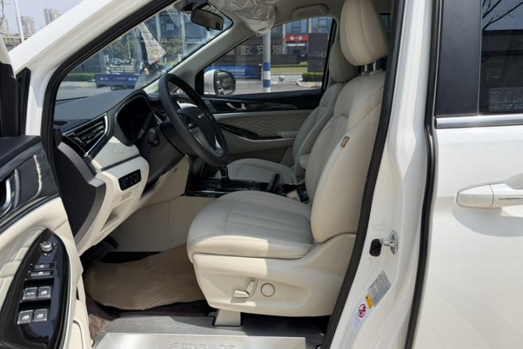 Used CHANGAN OSHAN Cosmos 2022 1.5T Automatic Business Model Interior 4