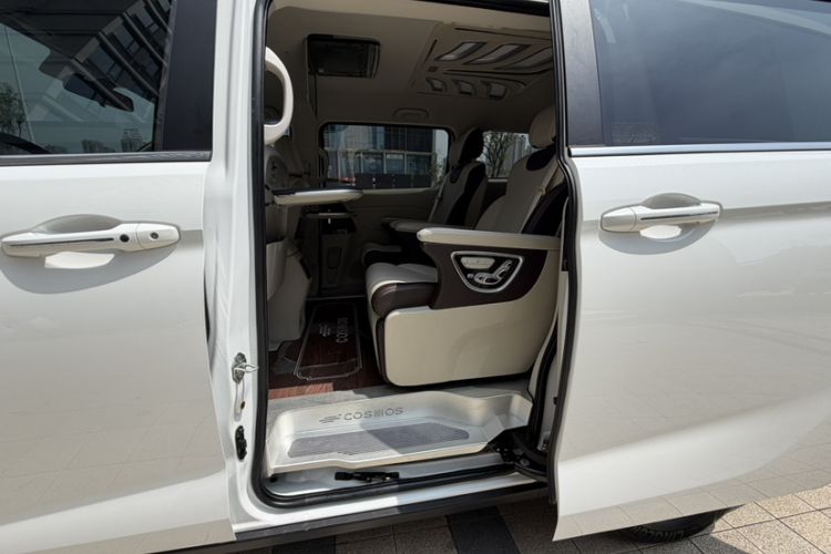 Used CHANGAN OSHAN Cosmos 2022 1.5T Automatic Business Model Interior 6