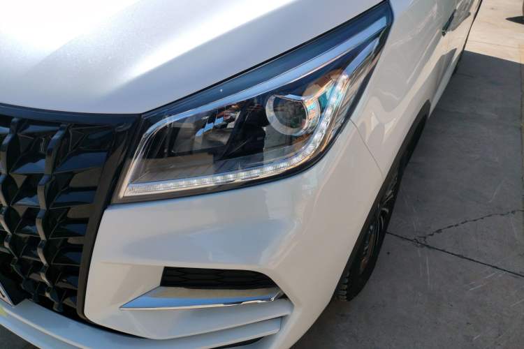 Used CHANGAN OSHAN Cosmos 2022 1.5T Automatic Business Model Left Front Headlight