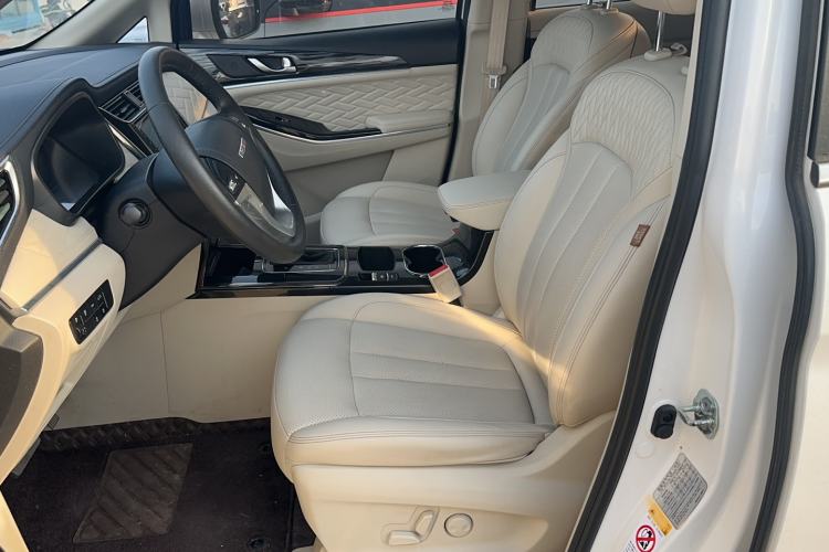 Used CHANGAN OSHAN Cosmos 2022 1.5T Automatic Business Model Left Front Seat
