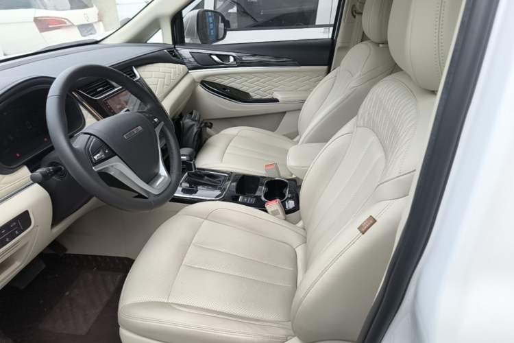 Used CHANGAN OSHAN Cosmos 2022 1.5T Automatic Business Model Left Front Seat