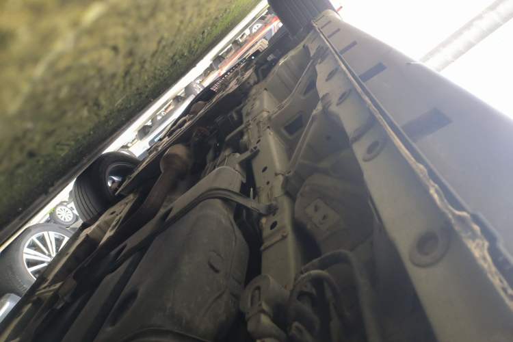 Used CHANGAN OSHAN Cosmos 2022 1.5T Automatic Business Model Left Side Sill