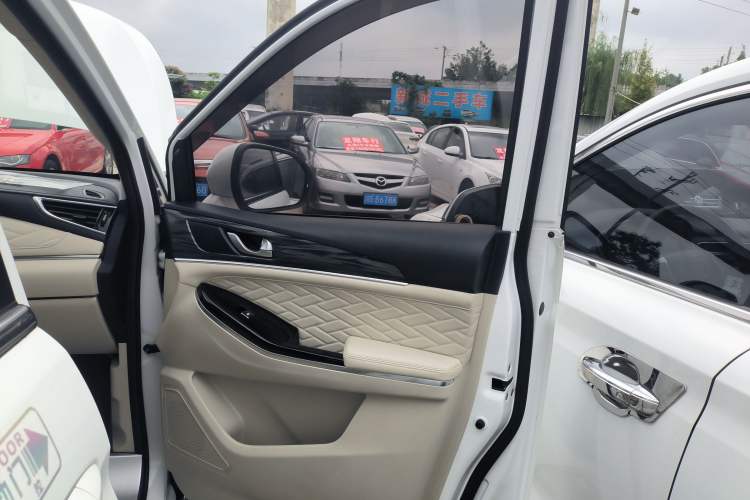 Used CHANGAN OSHAN Cosmos 2022 1.5T Automatic Business Model Right Front Door Interior