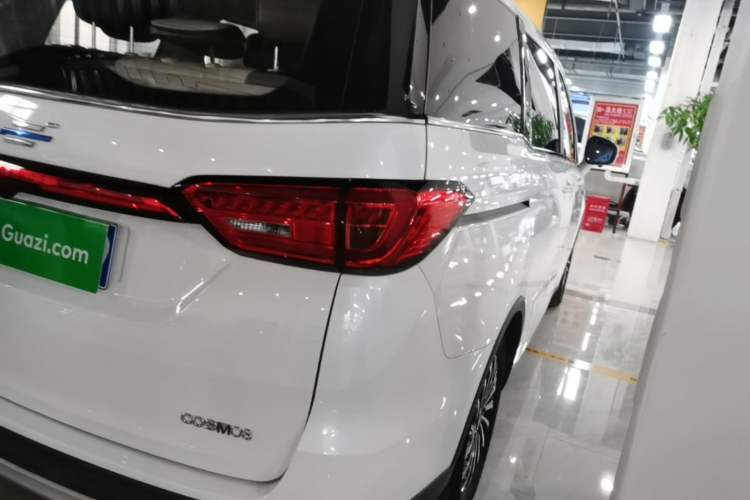 Used CHANGAN OSHAN Cosmos 2022 1.5T Automatic Business Model Right Rear Taillight