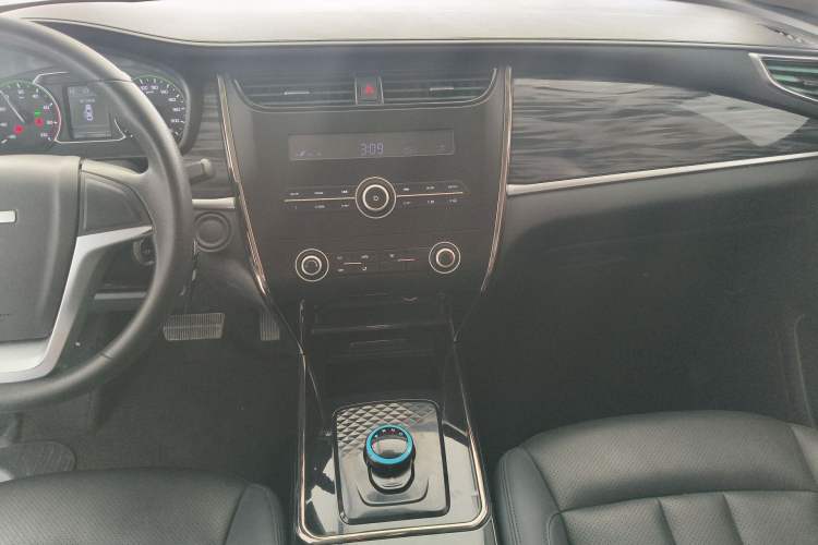 Used CHANGAN OSHAN Cosmos EV 2020 LingShang Model Audio And AC Panel
