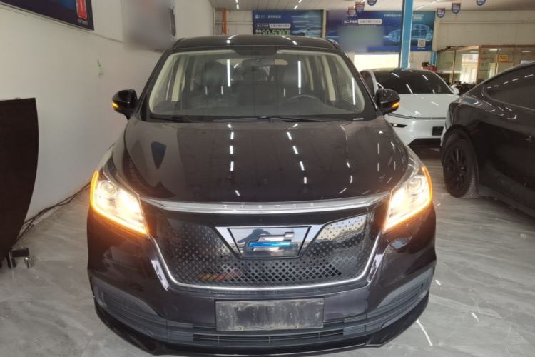 Used CHANGAN OSHAN Cosmos EV 2020 LingShang Model Front