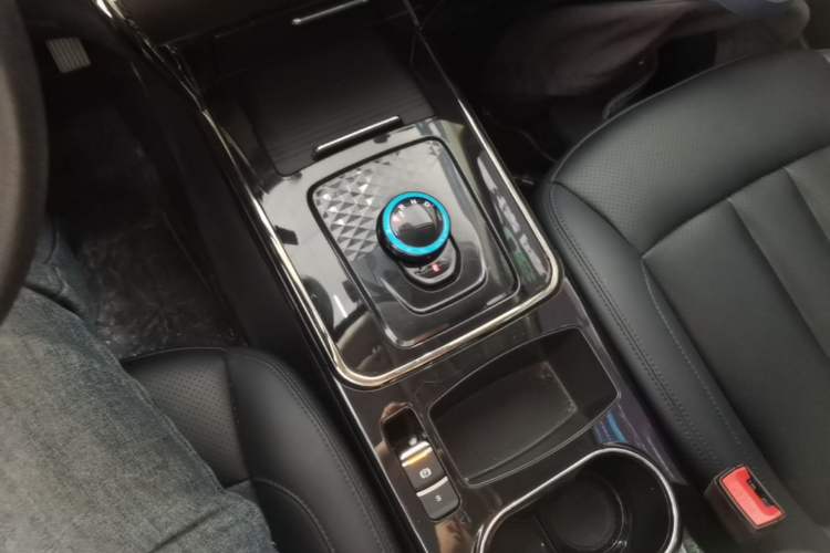 Used CHANGAN OSHAN Cosmos EV 2020 LingShang Model Gear Lever