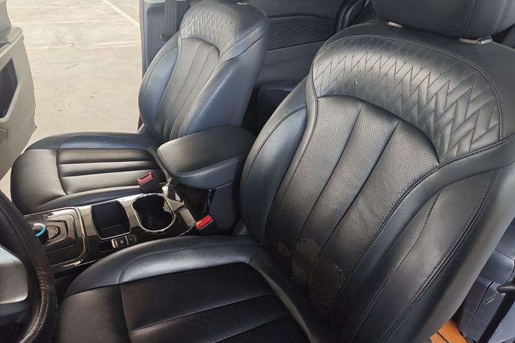 Used CHANGAN OSHAN Cosmos EV 2020 LingShang Model Left Front Seat