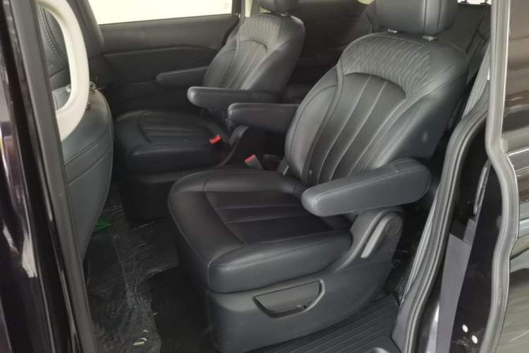 Used CHANGAN OSHAN Cosmos EV 2020 LingShang Model Left Rear Seat