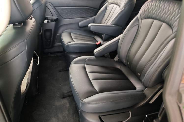 Used CHANGAN OSHAN Cosmos EV 2020 LingShang Model Left Rear Seat
