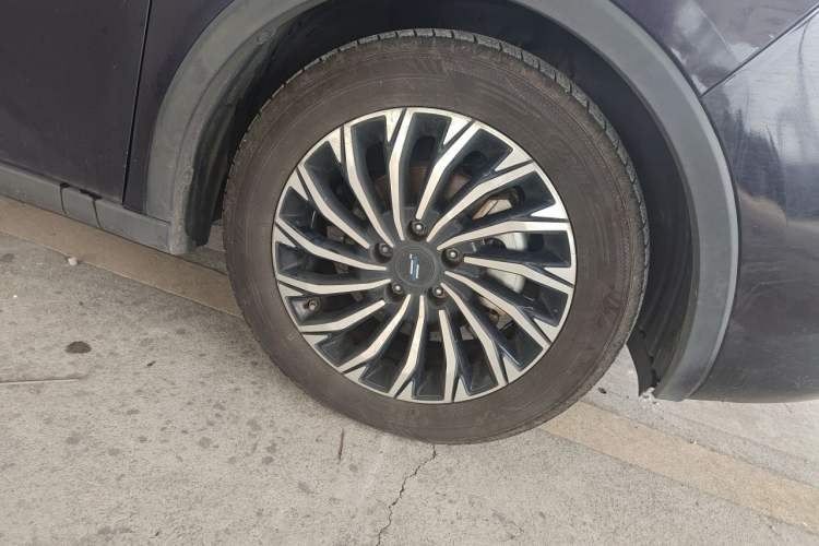 Used CHANGAN OSHAN Cosmos EV 2020 LingShang Model Right Front Wheel Hub