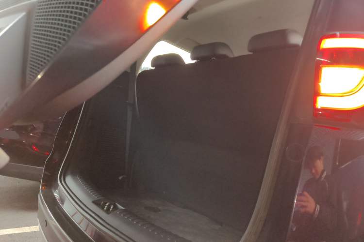 Used CHANGAN OSHAN Cosmos EV 2020 LingShang Model Trunk