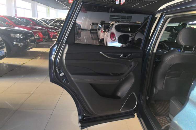 Used CHANGAN OSHAN COSPro 2021 1.5T Automatic Flagship 7-Seater Left Rear Door Interior