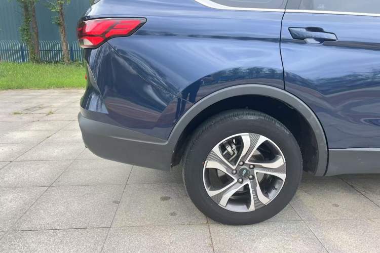 Used CHANGAN OSHAN COSPro 2021 1.5T Automatic Flagship 7-Seater Right Rear Wheel Hub