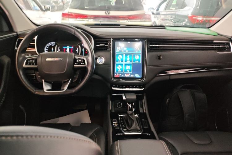 Used CHANGAN OSHAN COSPro 2021 1.5T Automatic Luxury 7-Seater Center Console