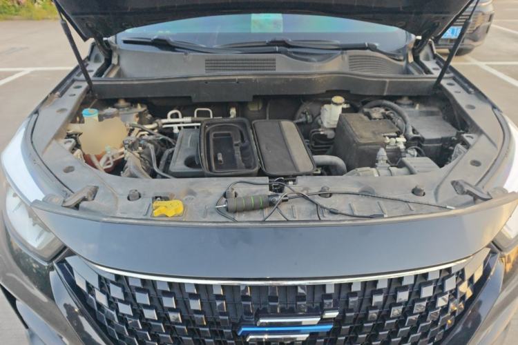 Used CHANGAN OSHAN COSPro 2021 GT 2.0T Automatic Pilot Model 7 Seats Engine Bay