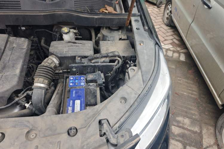 Used CHANGAN OSHAN COSPro 2021 1.5T Automatic Flagship 7-Seater Engine Bay Left