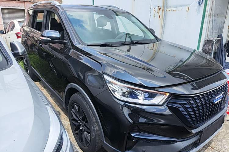 Used CHANGAN OSHAN COSPro 2021 1.5T Automatic Flagship 7-Seater Front Right 45 Deg