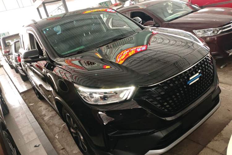 Used CHANGAN OSHAN COSPro 2021 1.5T Automatic Luxury 7-Seater Front Right 45 Deg