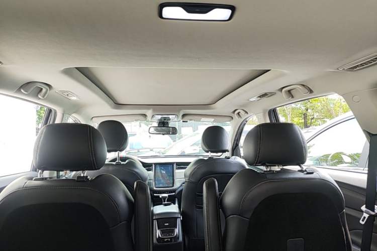 Used CHANGAN OSHAN COSPro 2021 1.5T Automatic Flagship 7-Seater Headliner