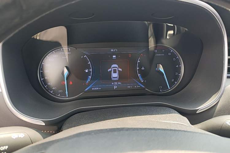 Used CHANGAN OSHAN COSPro 2021 1.5T Automatic Flagship 7-Seater Instrument Cluster