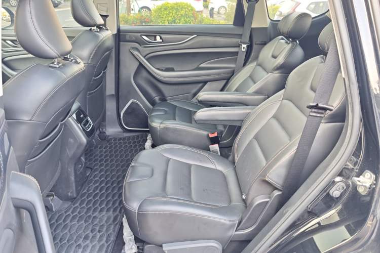 Used CHANGAN OSHAN COSPro 2021 1.5T Automatic Flagship 7-Seater Interior 5