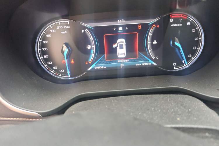 Used CHANGAN OSHAN COSPro 2021 1.5T Automatic Flagship 7-Seater Odometer Close Up
