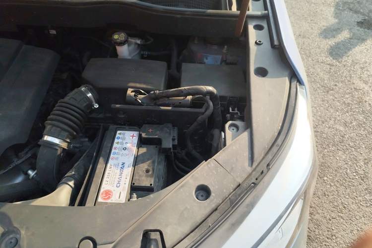 Used CHANGAN OSHAN COSPro 2021 1.5T Manual Flagship 7-Seater Engine Bay Left