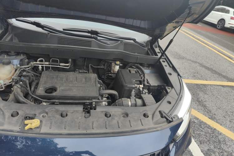 Used CHANGAN OSHAN COSPro 2021 GT 2.0T Automatic Flagship 7-Seater Engine Bay Left