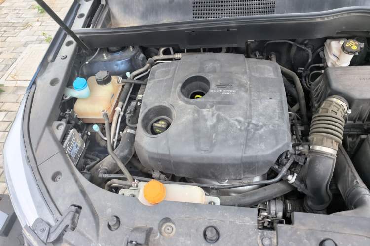 Used CHANGAN OSHAN COSPro 2021 1.5T Automatic Flagship 7-Seater Engine Bay Right
