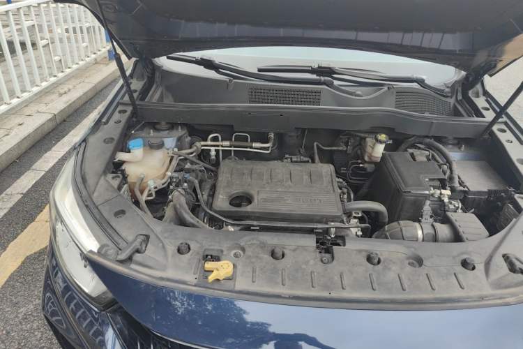 Used CHANGAN OSHAN COSPro 2021 GT 2.0T Automatic Flagship 7-Seater Engine Bay Right