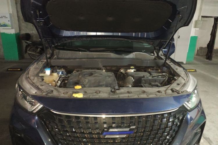 Used CHANGAN OSHAN COSPro 2021 1.5T Automatic Flagship 7-Seater Engine Bay