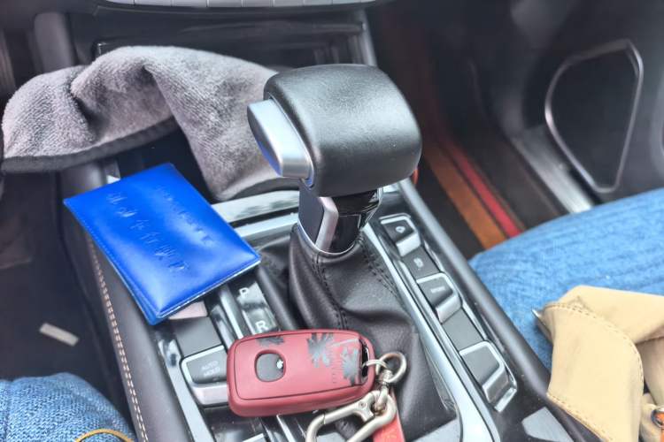 Used CHANGAN OSHAN COSPro 2021 1.5T Automatic Flagship 7-Seater Gear Lever