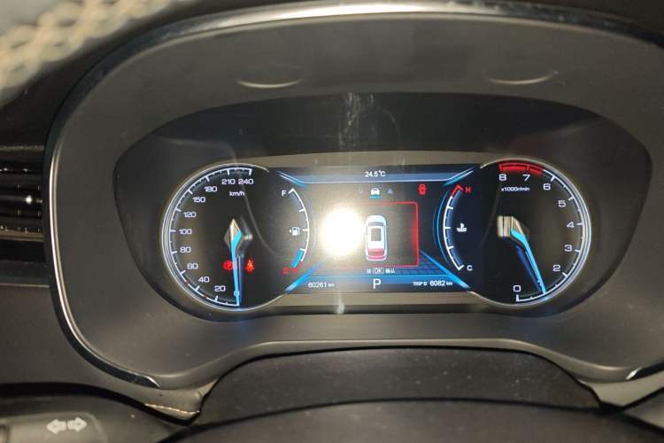 Used CHANGAN OSHAN COSPro 2021 1.5T Automatic Flagship 7-Seater Instrument Cluster