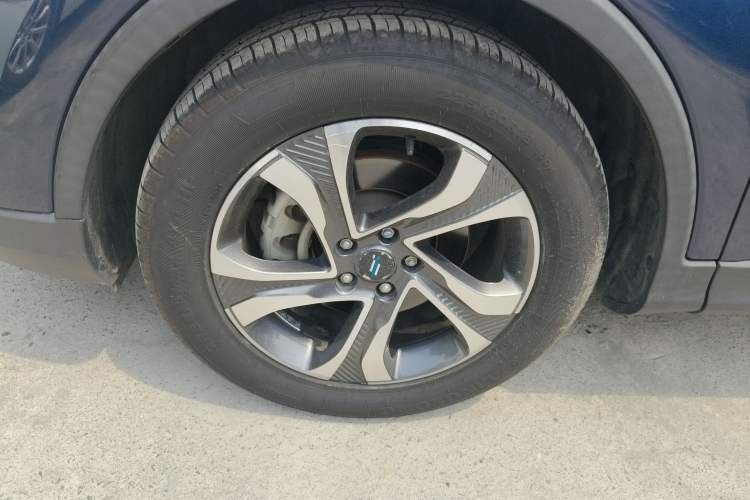 Used CHANGAN OSHAN COSPro 2021 1.5T Automatic Flagship 7-Seater Left Front Wheel Hub