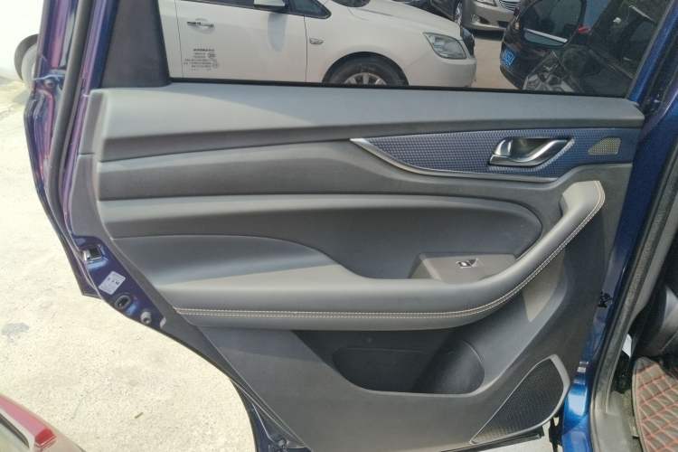 Used CHANGAN OSHAN COSPro 2021 1.5T Automatic Flagship 7-Seater Left Rear Door Interior